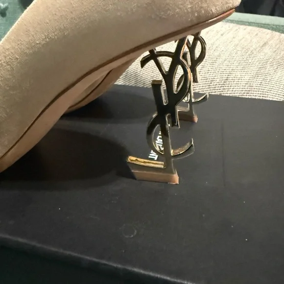 Saint Laurent Tan Suede Heels with Metallic Gold Detail - Picture 5 of 10